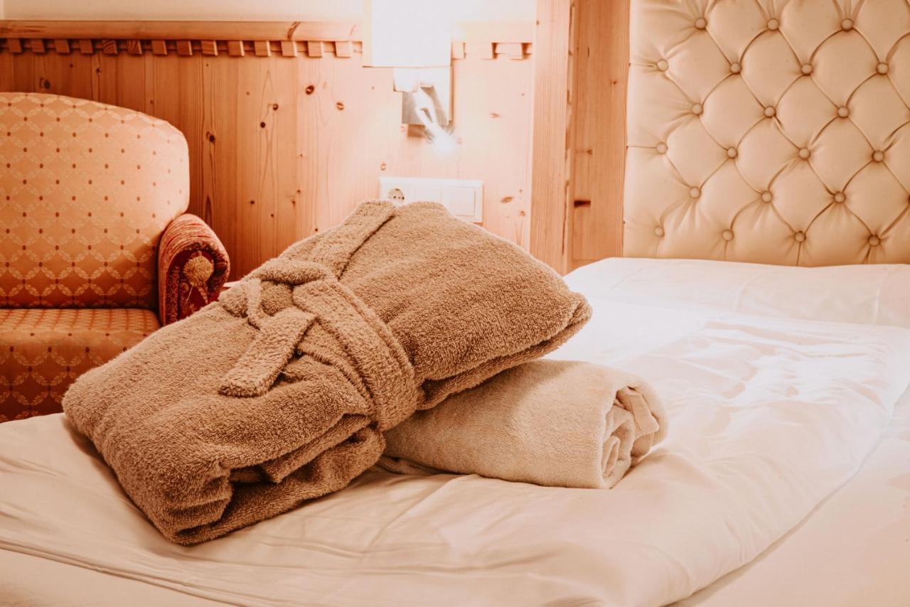Hotel Bergschloessl Лузон Экстерьер фото
